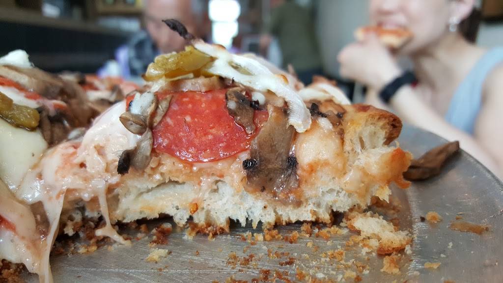 Bravo NY Pizzeria | restaurant | 100 Main St, Safety Harbor, FL 34695, USA | 7277120022 OR +1 727-712-0022