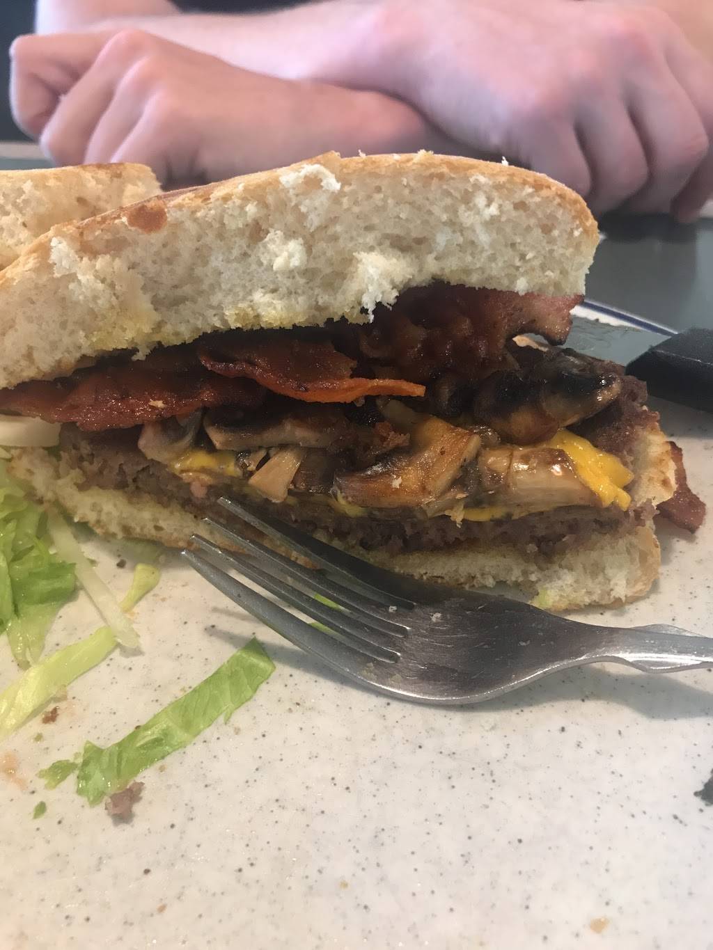 Vs Diner | restaurant | 5 Broadway Cir, King City, CA 93930, USA | 8313860503 OR +1 831-386-0503