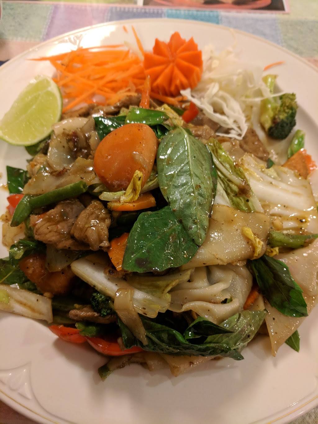 M Thai Kitchen | restaurant | 181 Mitchells Chance Rd, Edgewater, MD 21037, USA | 4109560952 OR +1 410-956-0952