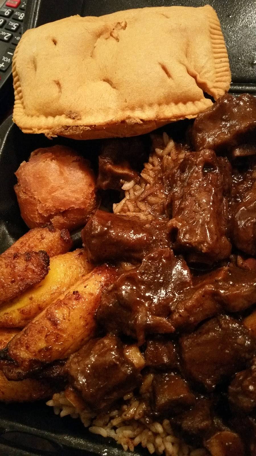 Stones & Chins | restaurant | 763 W Highland Ave, San Bernardino, CA 92405, USA | 9092473078 OR +1 909-247-3078