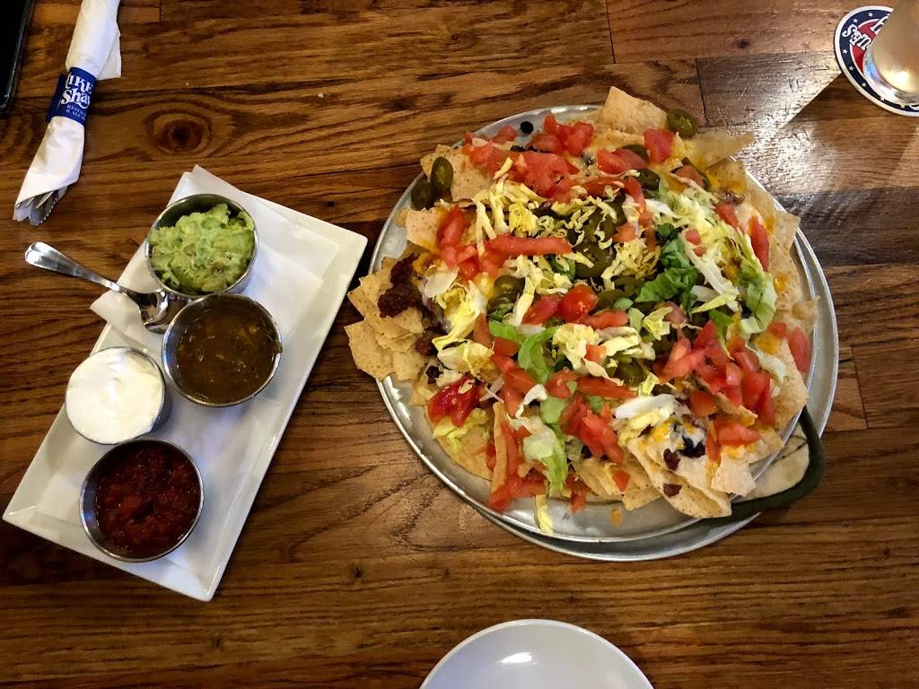 Mike OShays Restaurant & Ale House | restaurant | 512 Main St, Longmont, CO 80501, USA | 3037720252 OR +1 303-772-0252