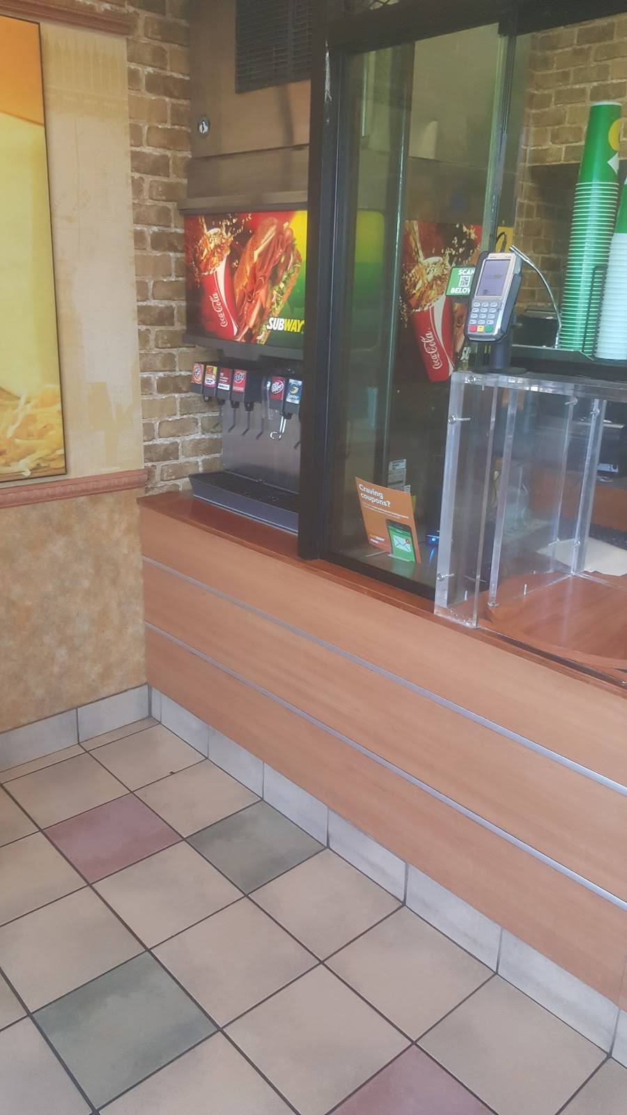 Subway | restaurant | 500 E Warren Ave, Detroit, MI 48201, USA | 3138324410 OR +1 313-832-4410