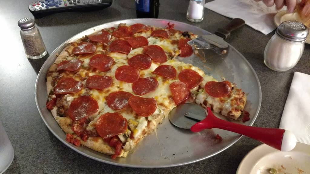 Salvos | restaurant | 201 E 2nd St, Merrill, WI 54452, USA | 7155362008 OR +1 715-536-2008