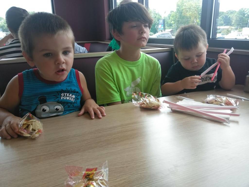 Gold Star Chili | restaurant | 1190 Ohio Pike, Amelia, OH 45102, USA | 5134497441 OR +1 513-449-7441