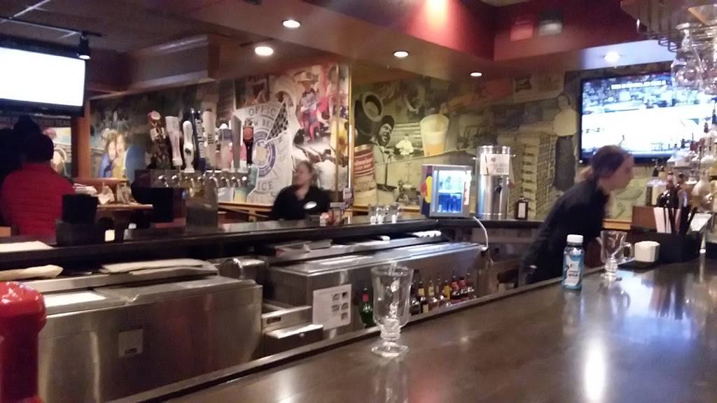 Applebees Grill + Bar | restaurant | 15505 W, Rock Ridge Rd, New Berlin, WI 53151, USA | 2627800693 OR +1 262-780-0693