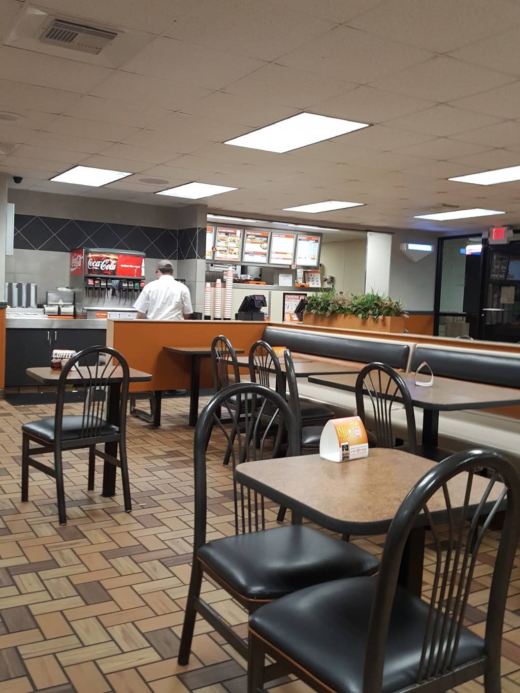 Whataburger | restaurant | 3210 E Martin Luther King Jr Blvd, Austin, TX 78721, USA | 5124745970 OR +1 512-474-5970