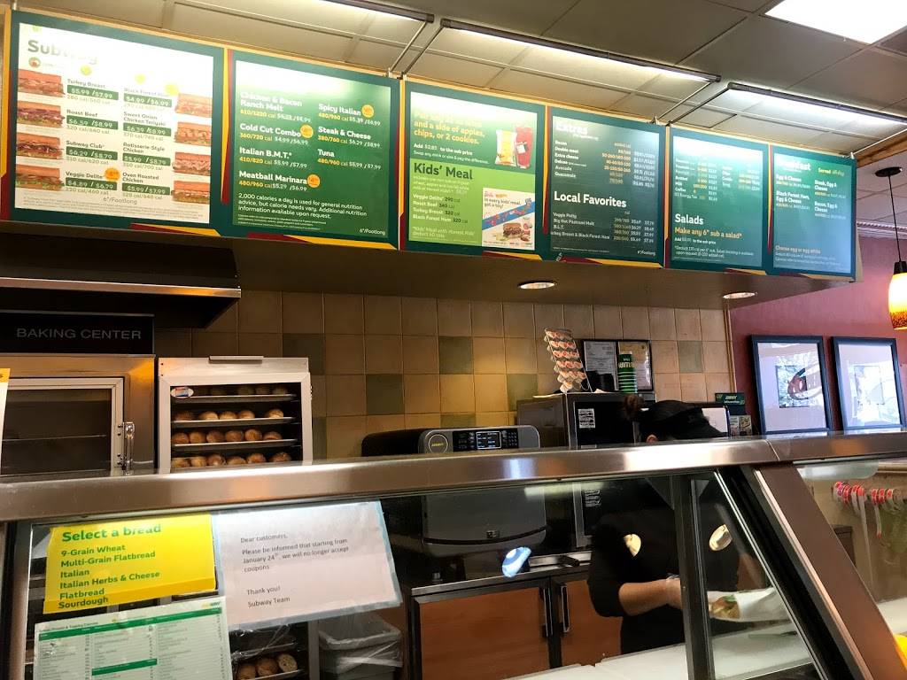Subway Restaurants | restaurant | 2717 Middlefield Rd, Palo Alto, CA 94306, USA | 6503300402 OR +1 650-330-0402