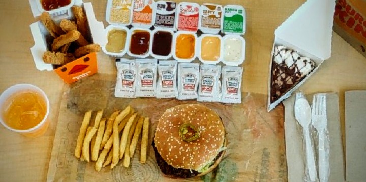 Burger King | restaurant | 2011 S McClintock Dr, Tempe, AZ 85282, USA | 4805579711 OR +1 480-557-9711