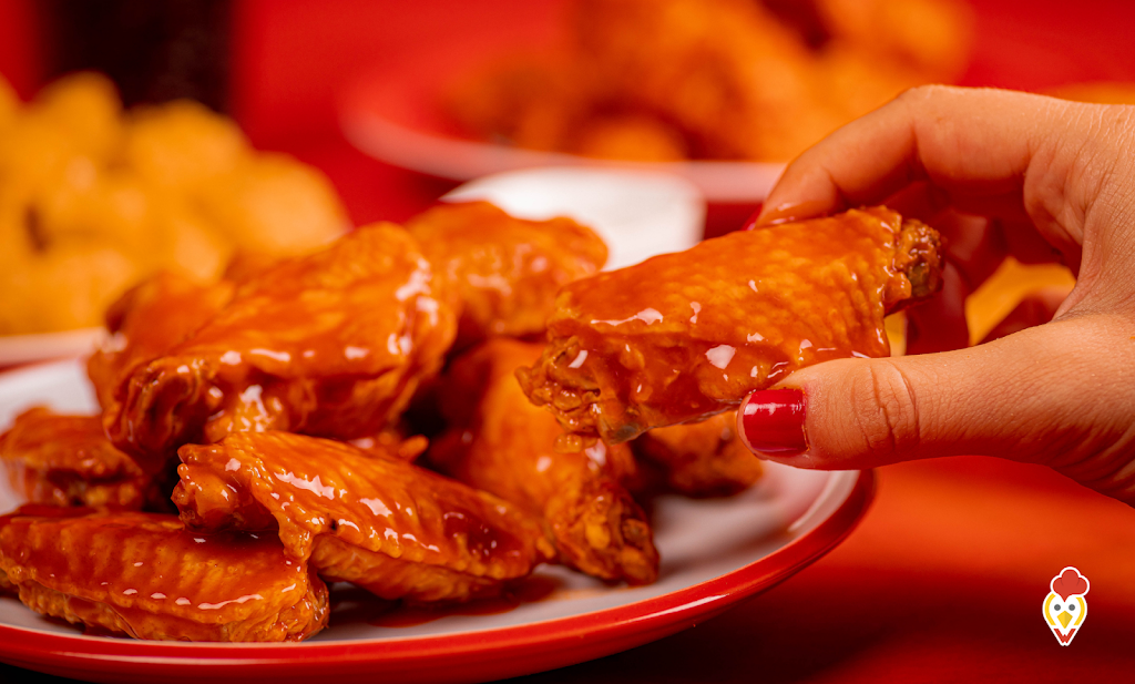 Wings Over Stratford | restaurant | 1345 Barnum Ave, Stratford, CT 06614, USA | 2035405077 OR +1 203-540-5077