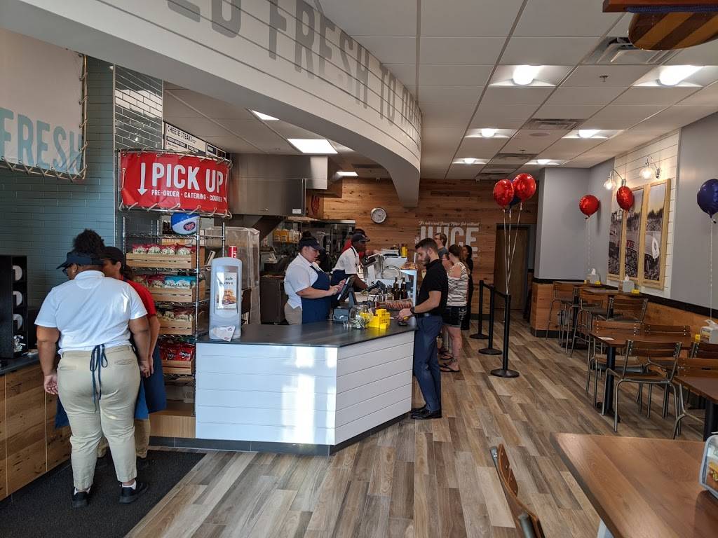 Jersey Mikes Subs | meal takeaway | 3155 S Orange Ave #104, Orlando, FL 32806, USA | 4076748824 OR +1 407-674-8824