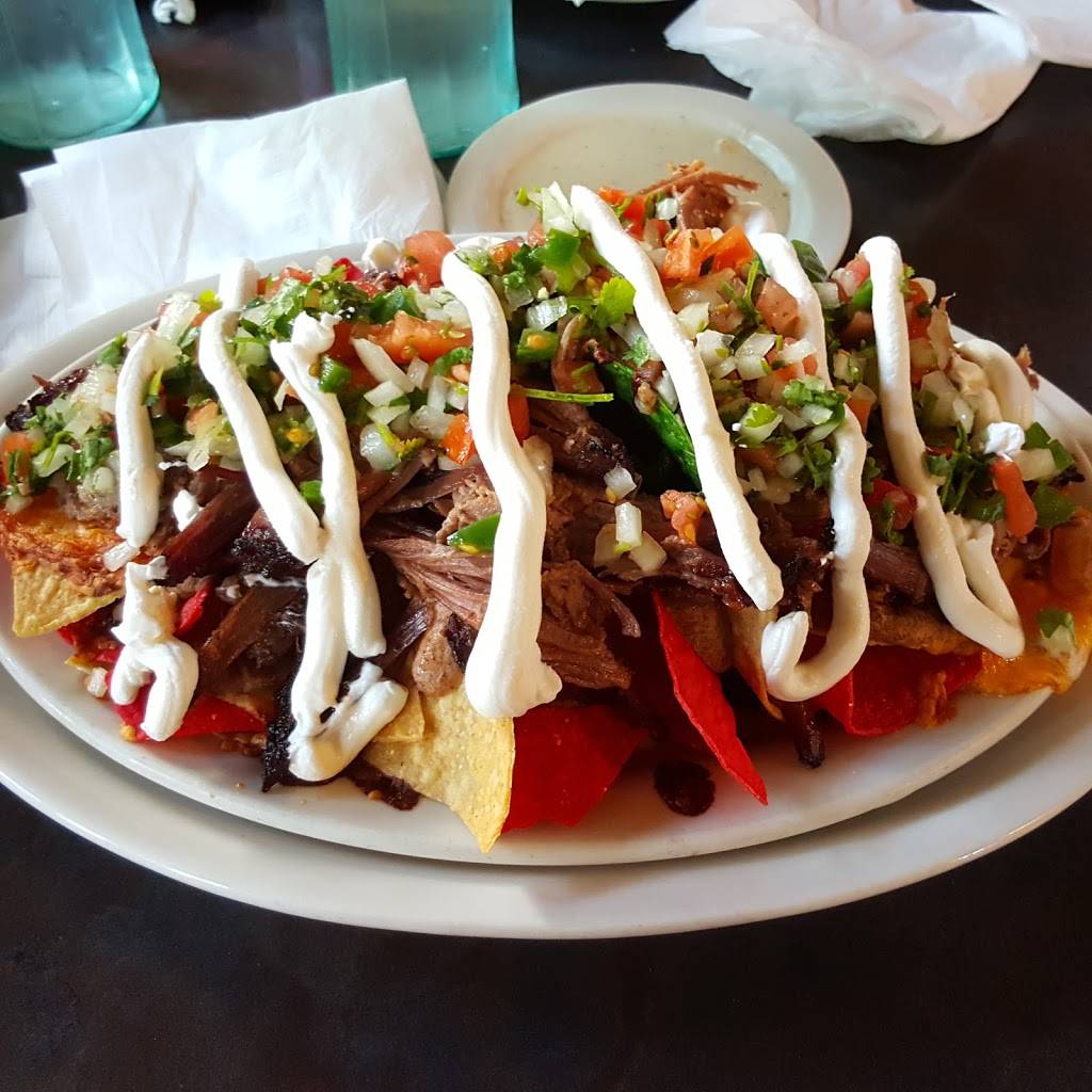 Hawg Wild BBQ & Catfish House | restaurant | 515 Grant St, Clarkesville, GA 30523, USA | 7067544323 OR +1 706-754-4323