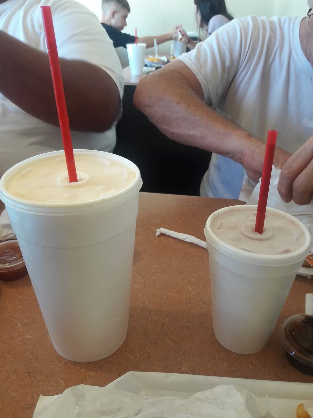 Generals Headquarters | restaurant | 710 E Lerdo Hwy, Shafter, CA 93263, USA | 6617466075 OR +1 661-746-6075