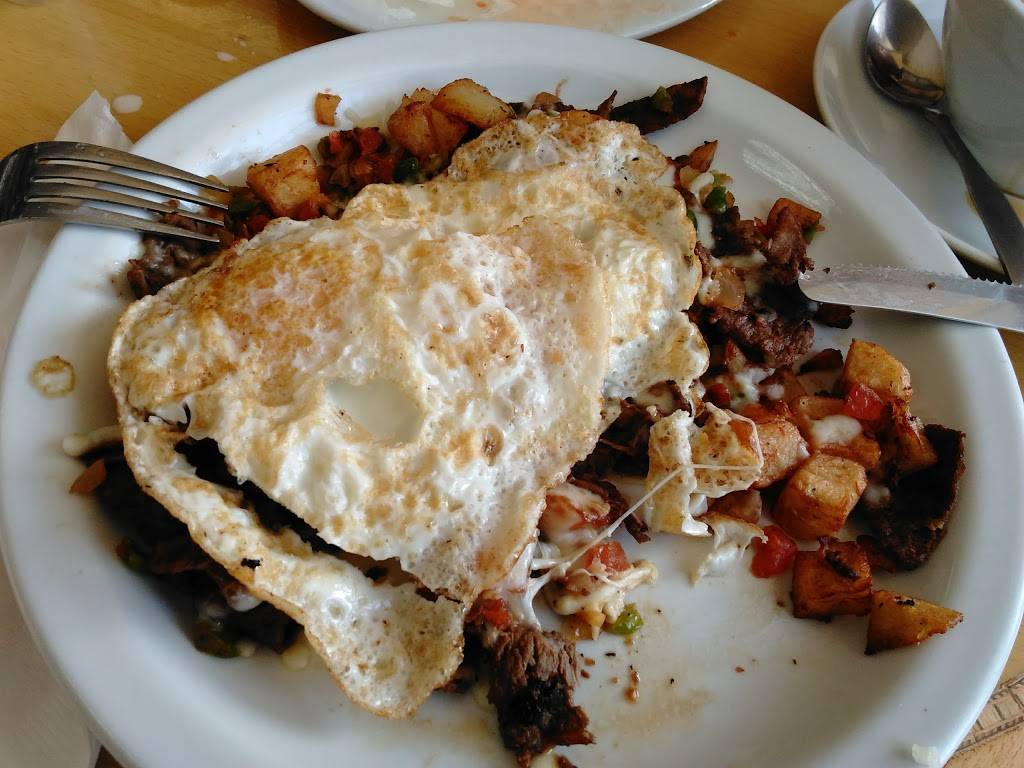 Hebers Cuban Cafe Apopka | cafe | 2131 E Semoran Blvd, Apopka, FL 32703, USA | 4078140584 OR +1 407-814-0584