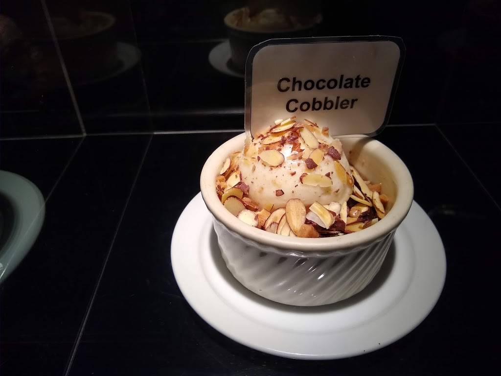 New Theatre & Restaurant | restaurant | 9229 Foster St, Overland Park, KS 66212, USA | 9136497469 OR +1 913-649-7469