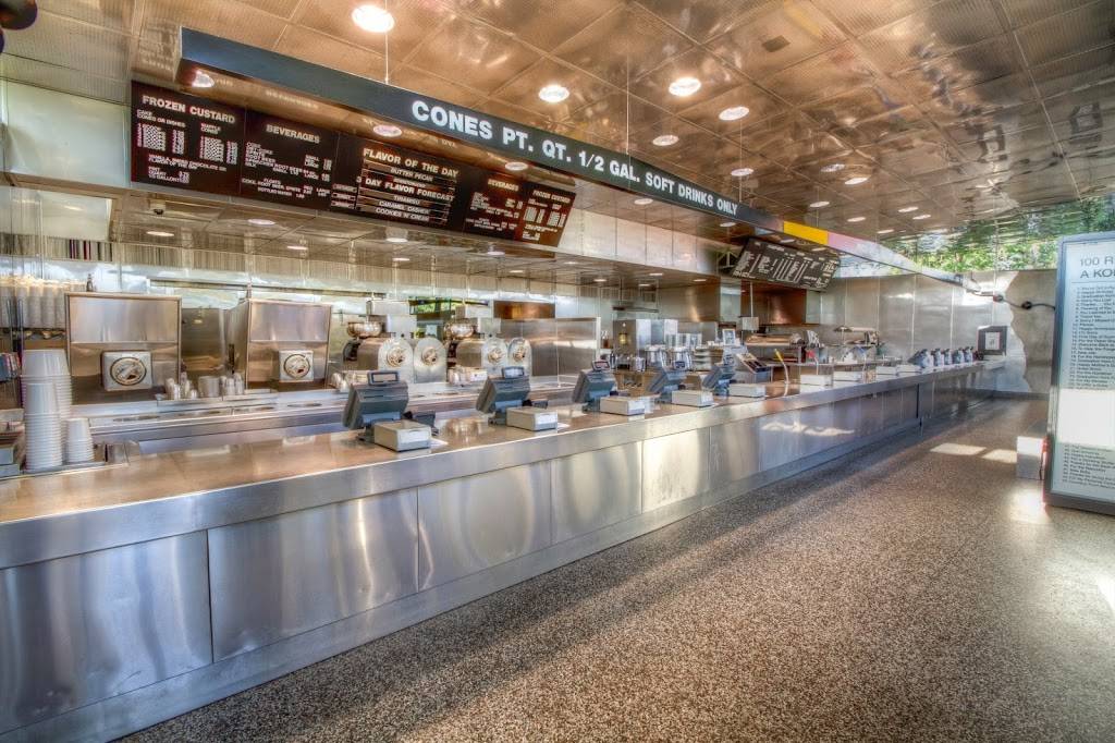 Kopps Frozen Custard | restaurant | 7631 W Layton Ave, Greenfield, WI 53220, USA | 4142824312 OR +1 414-282-4312