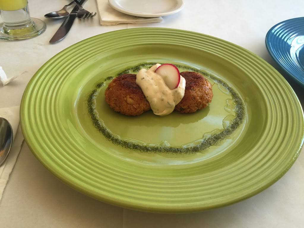 Guiso Latin Fusion | restaurant | 117 North St, Healdsburg, CA 95448, USA | 7074311302 OR +1 707-431-1302