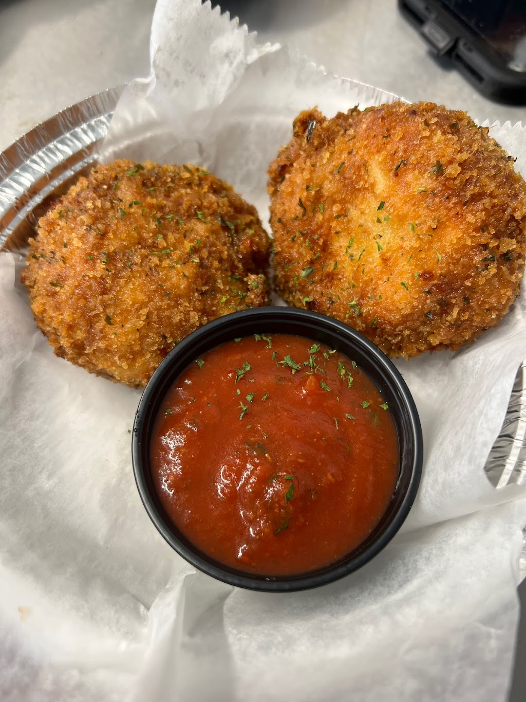 Mac Queen Atl | restaurant | 4479 Chamblee Dunwoody Rd, Atlanta, GA 30338, USA | 4702500090 OR +1 470-250-0090