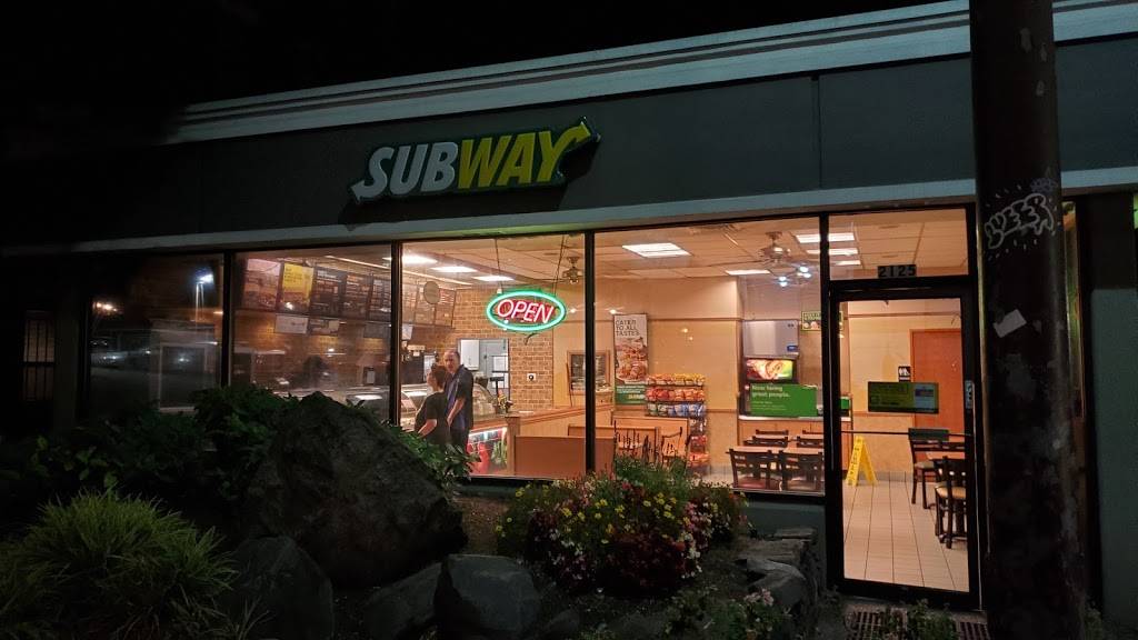 Subway Restaurants | restaurant | 2125 W Burnside St, Portland, OR 97210, USA | 5032410528 OR +1 503-241-0528