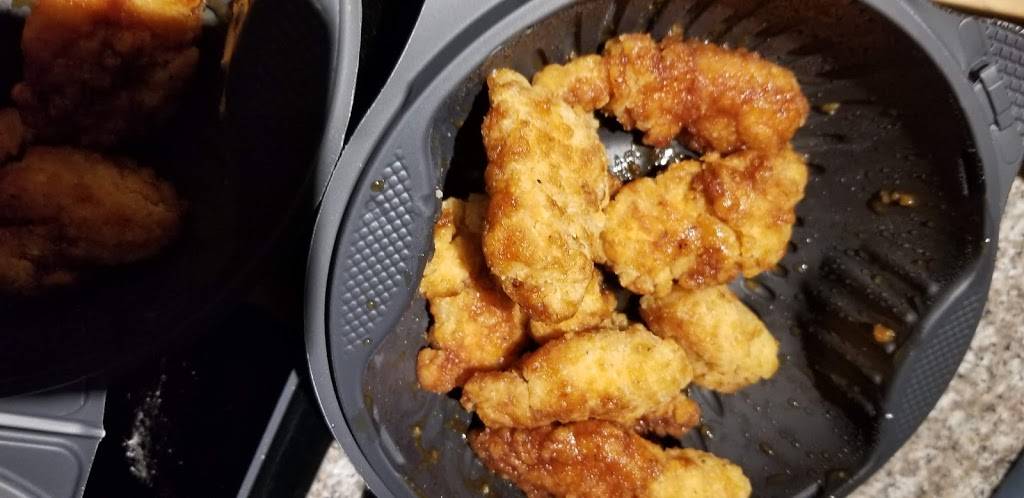 Pizza Hut | meal takeaway | 1613 Coalton Rd, Superior, CO 80027, USA | 3034945088 OR +1 303-494-5088