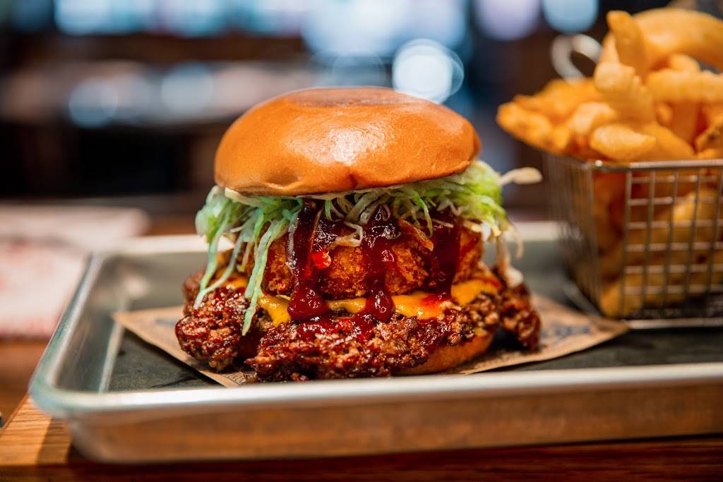 Guy Fieris Branson Kitchen + Bar | restaurant | 100 Branson Landing Blvd #1111, Branson, MO 65616, USA | 4172319400 OR +1 417-231-9400