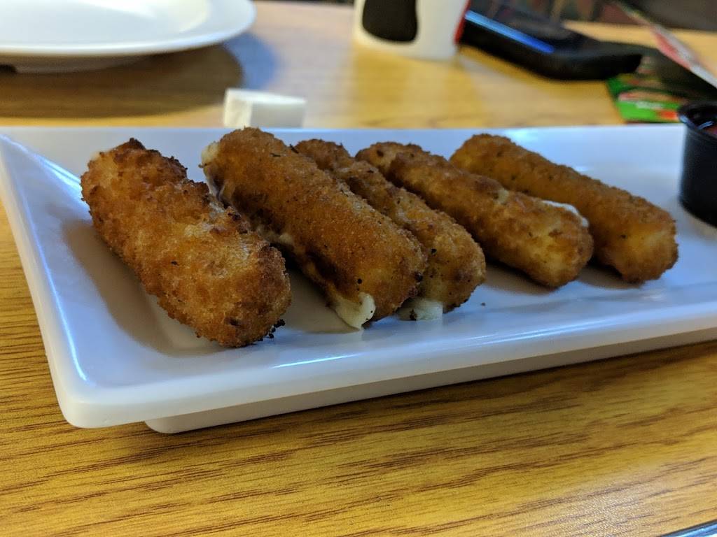 Combos Pizza | restaurant | 757 W Commonwealth Ave, Fullerton, CA 92832, USA | 7145266267 OR +1 714-526-6267