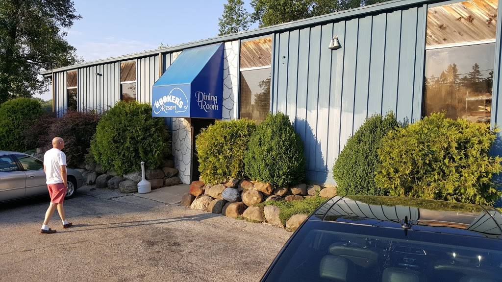 Hookers Resort | restaurant | W9370 Co Rd V, Poynette, WI 53955, USA | 6086357867 OR +1 608-635-7867