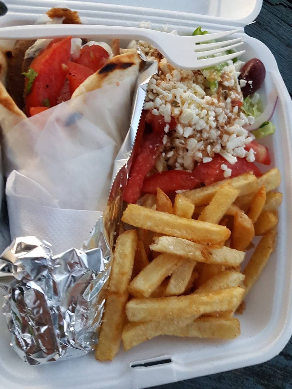 Sammys Souvlaki | restaurant | 1035 Southdale Rd W, London, ON N6P 1M5, Canada | 5196018338 OR +1 519-601-8338