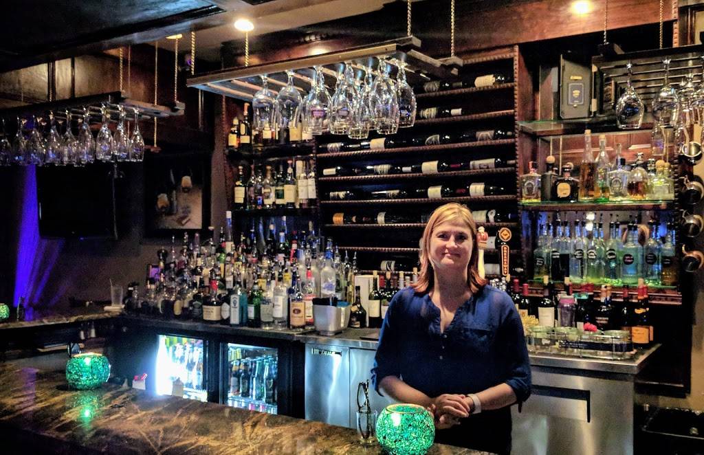 Bluestone Steakhouse and Seafood | restaurant | 10032 S Sheridan Rd, Tulsa, OK 74133, USA | 9182969889 OR +1 918-296-9889