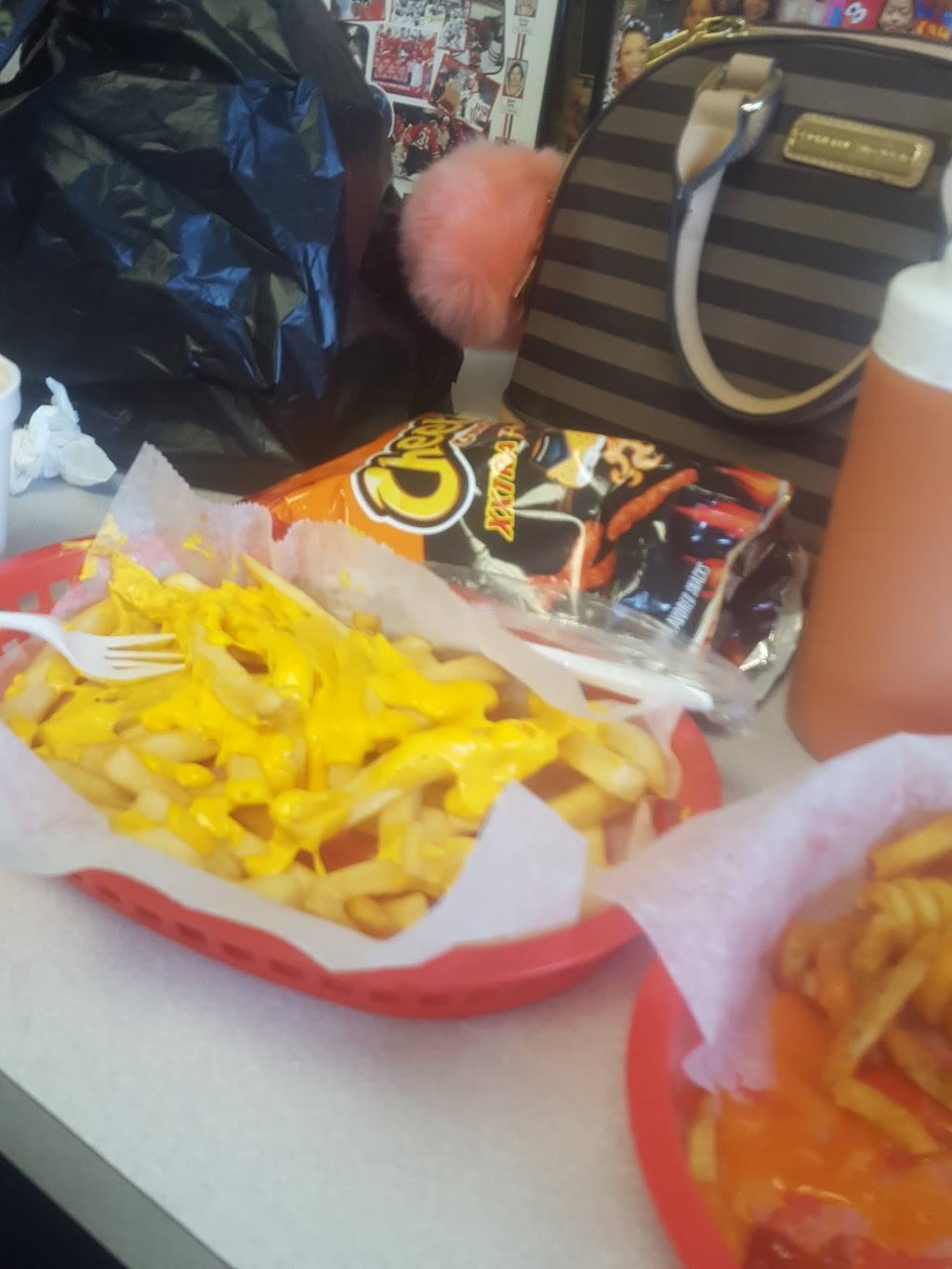 Pizza Castle | restaurant | 3256 W 55th St, Chicago, IL 60632, USA | 7737761075 OR +1 773-776-1075