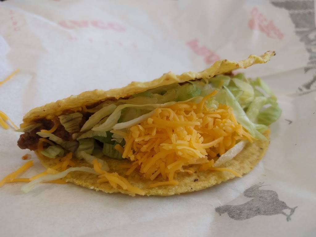 Del Taco | meal takeaway | 4547 Campus Dr, Irvine, CA 92612, USA | 9498547102 OR +1 949-854-7102