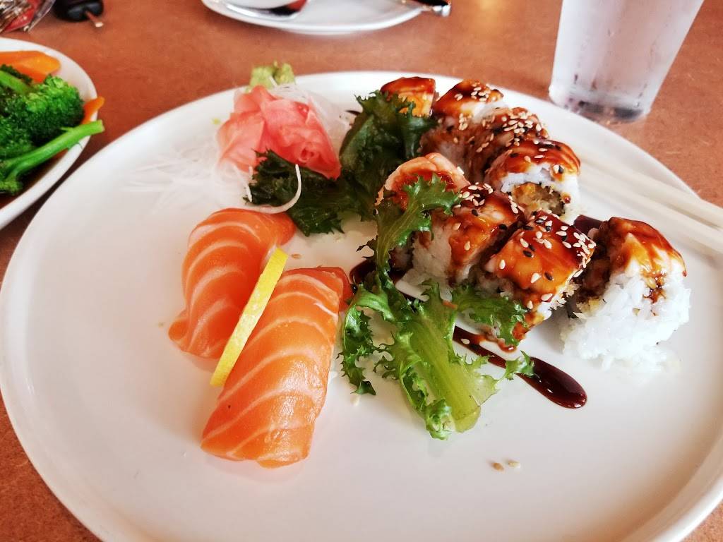 Naked Tchopstix | restaurant | 3855 E 96th St A, Indianapolis, IN 46240, USA | 3175696444 OR +1 317-569-6444