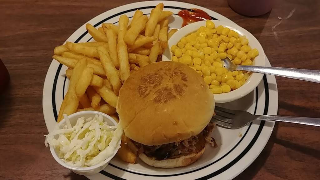 Hickory Bar BQ | restaurant | 2486 US-62, Pocahontas, AR 72455, USA | 8702489333 OR +1 870-248-9333