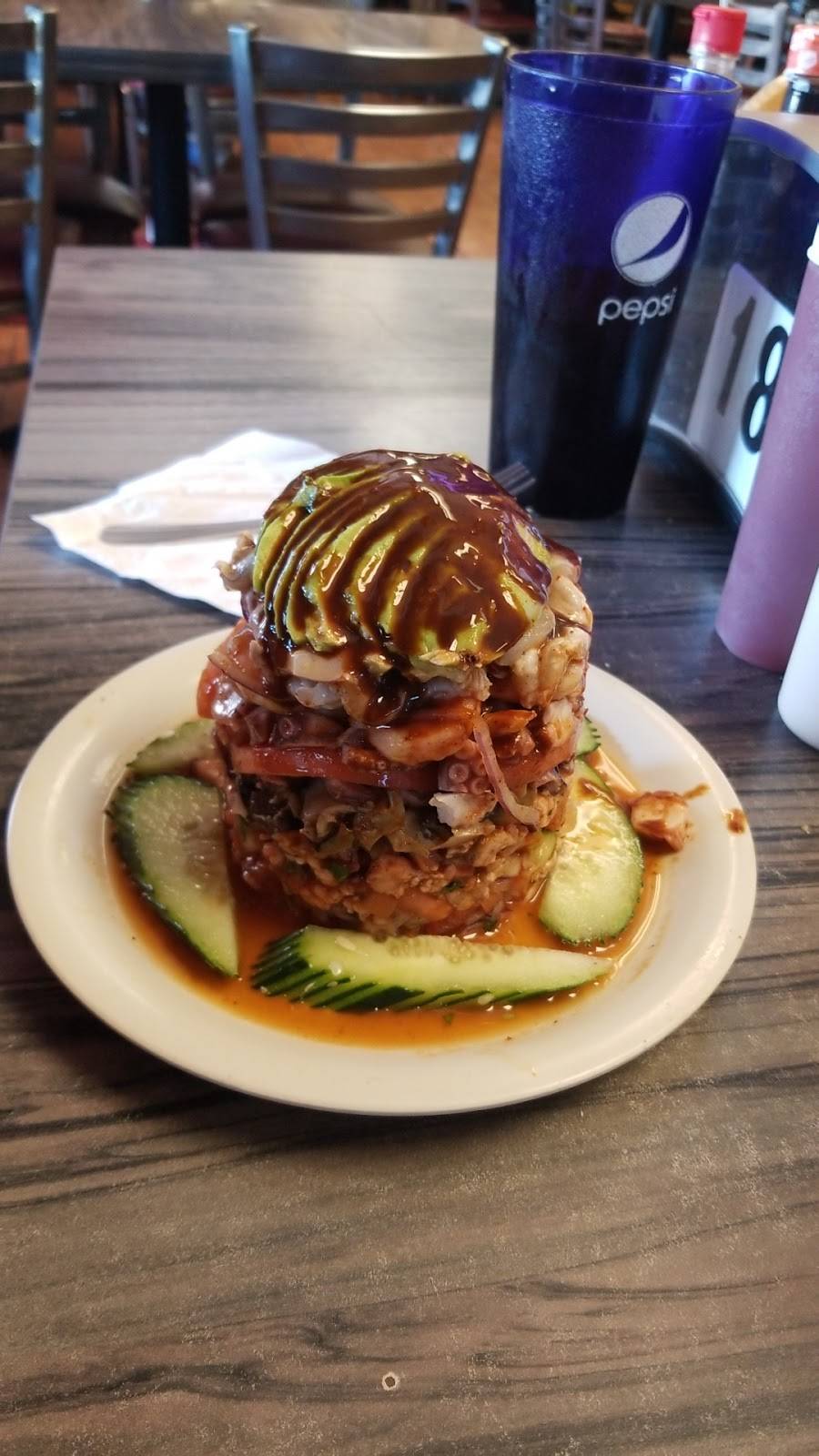 Mariscos Mi Nuevo Nayarit | restaurant | 6740 W McDowell Rd, Phoenix, AZ 85035, USA | 6238499593 OR +1 623-849-9593