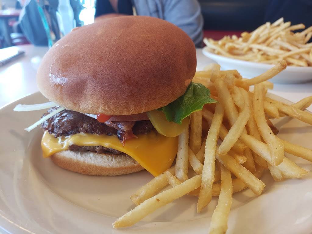 Steak n Shake | restaurant | 499 Congaree Rd, Greenville, SC 29607, USA | 8642846256 OR +1 864-284-6256