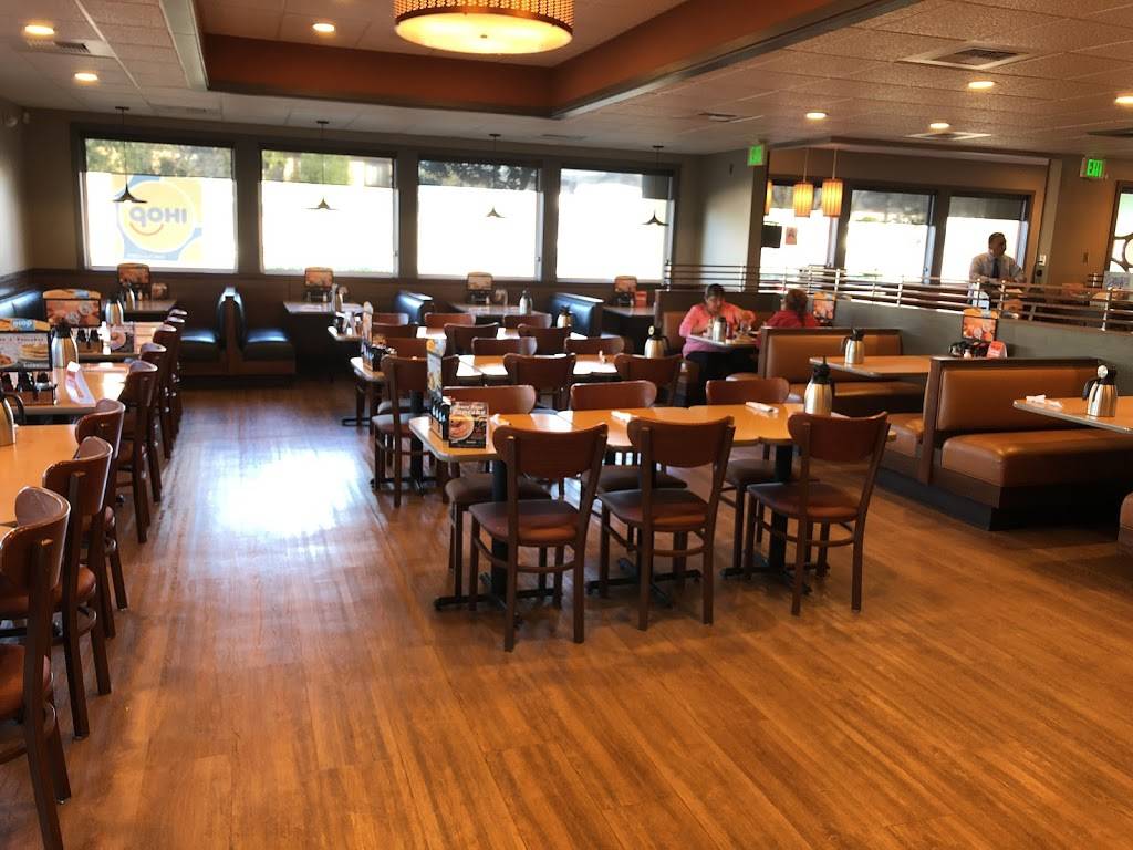 IHOP | restaurant | 4291 Camino De La Plaza, San Diego, CA 92173, USA | 6196909411 OR +1 619-690-9411