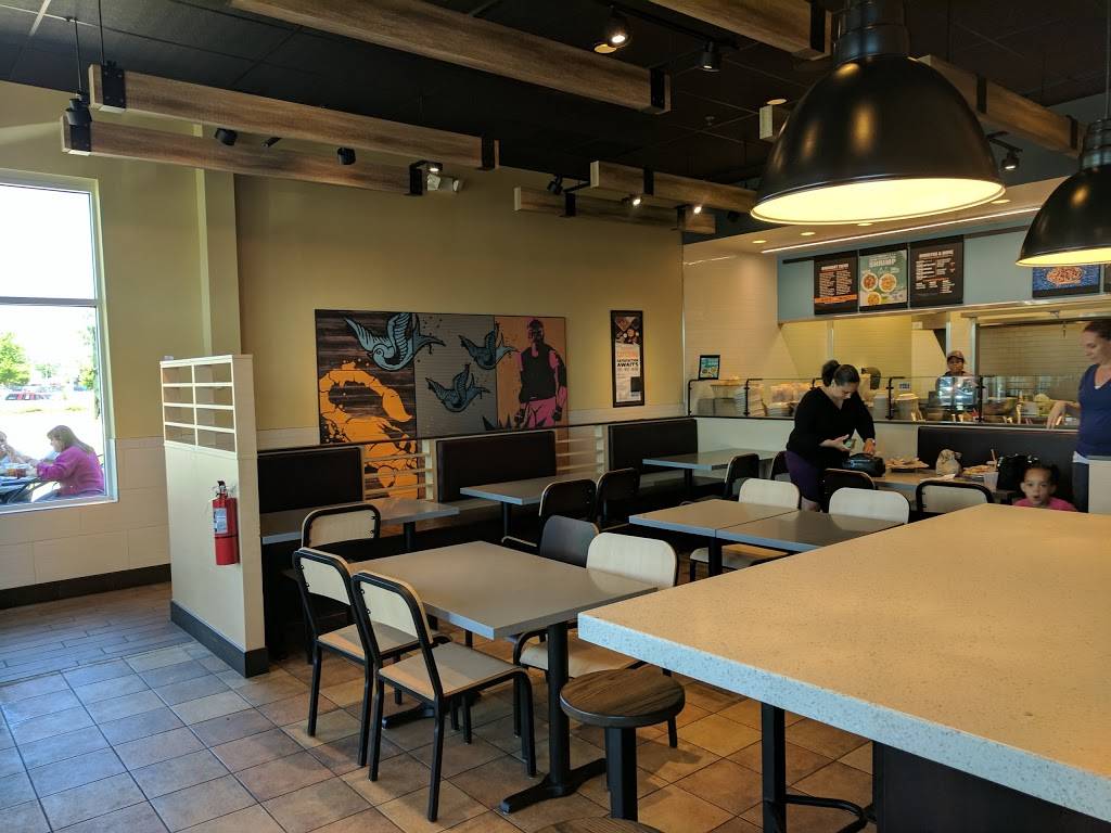 QDOBA Mexican Eats | restaurant | 1560 Shingle Creek Crossing Building H, Brooklyn Center, MN 55430, USA | 7632529590 OR +1 763-252-9590