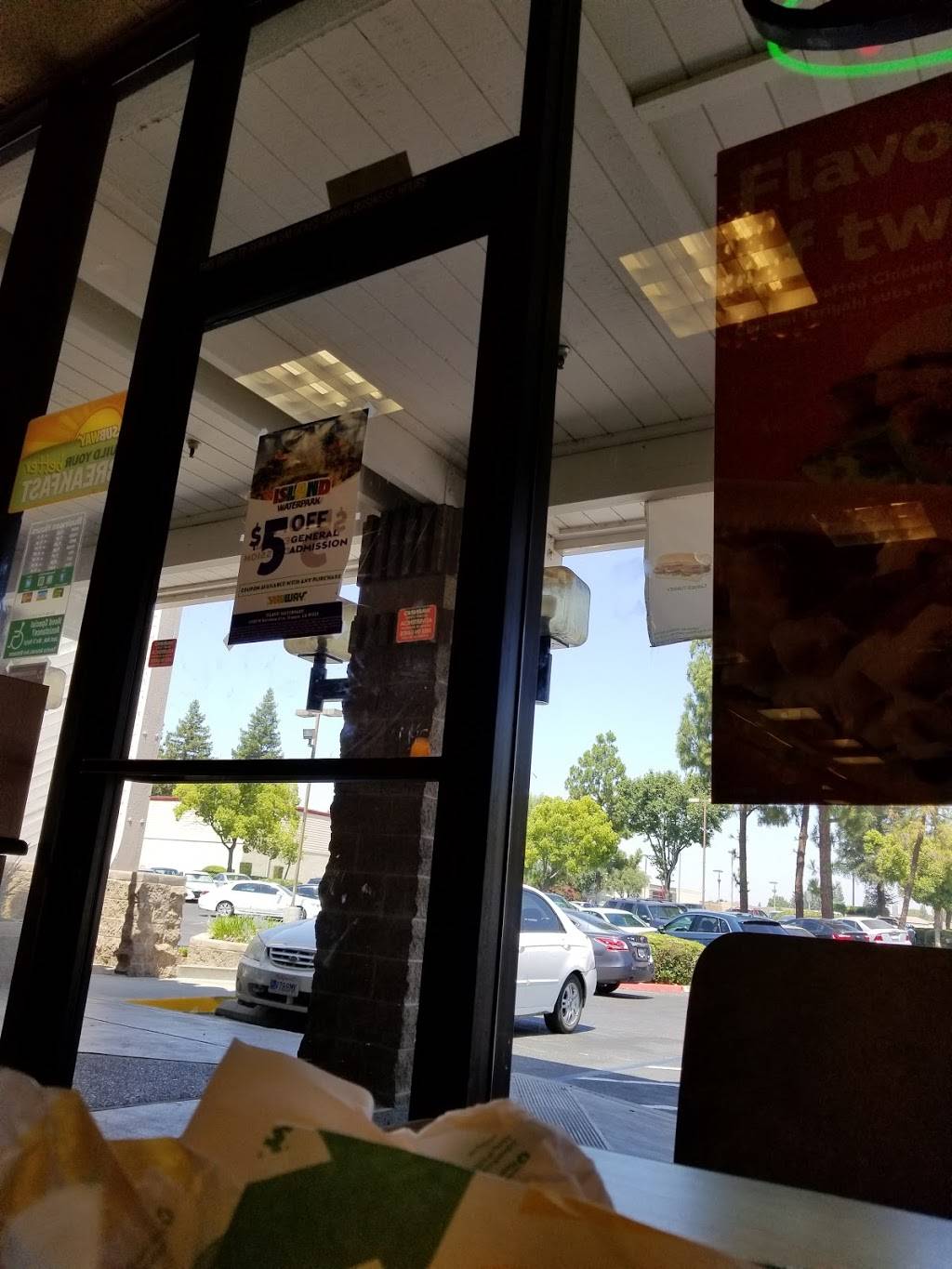 Subway | restaurant | 3071 W Shaw Ave, Fresno, CA 93711, USA | 5592256900 OR +1 559-225-6900