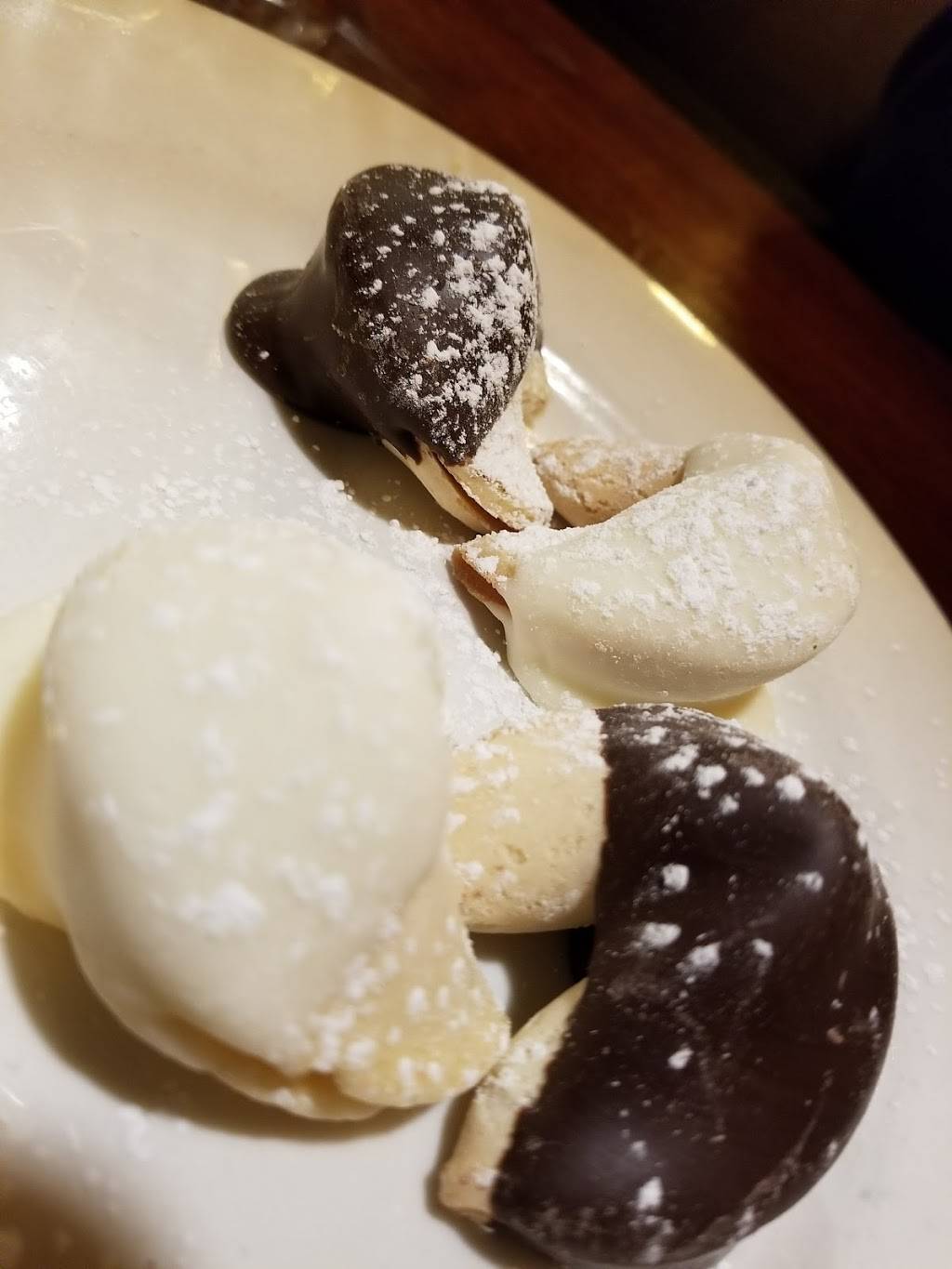 Chin Chin | restaurant | 206 S Beverly Dr, Beverly Hills, CA 90212, USA | 3102485252 OR +1 310-248-5252