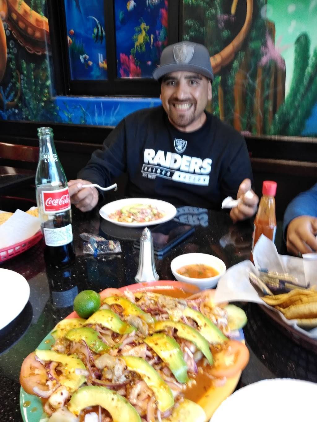 Mariscos Las Casuelitas | restaurant | 307 Cottonwood Rd, Bakersfield, CA 93307, USA | 6618479898 OR +1 661-847-9898