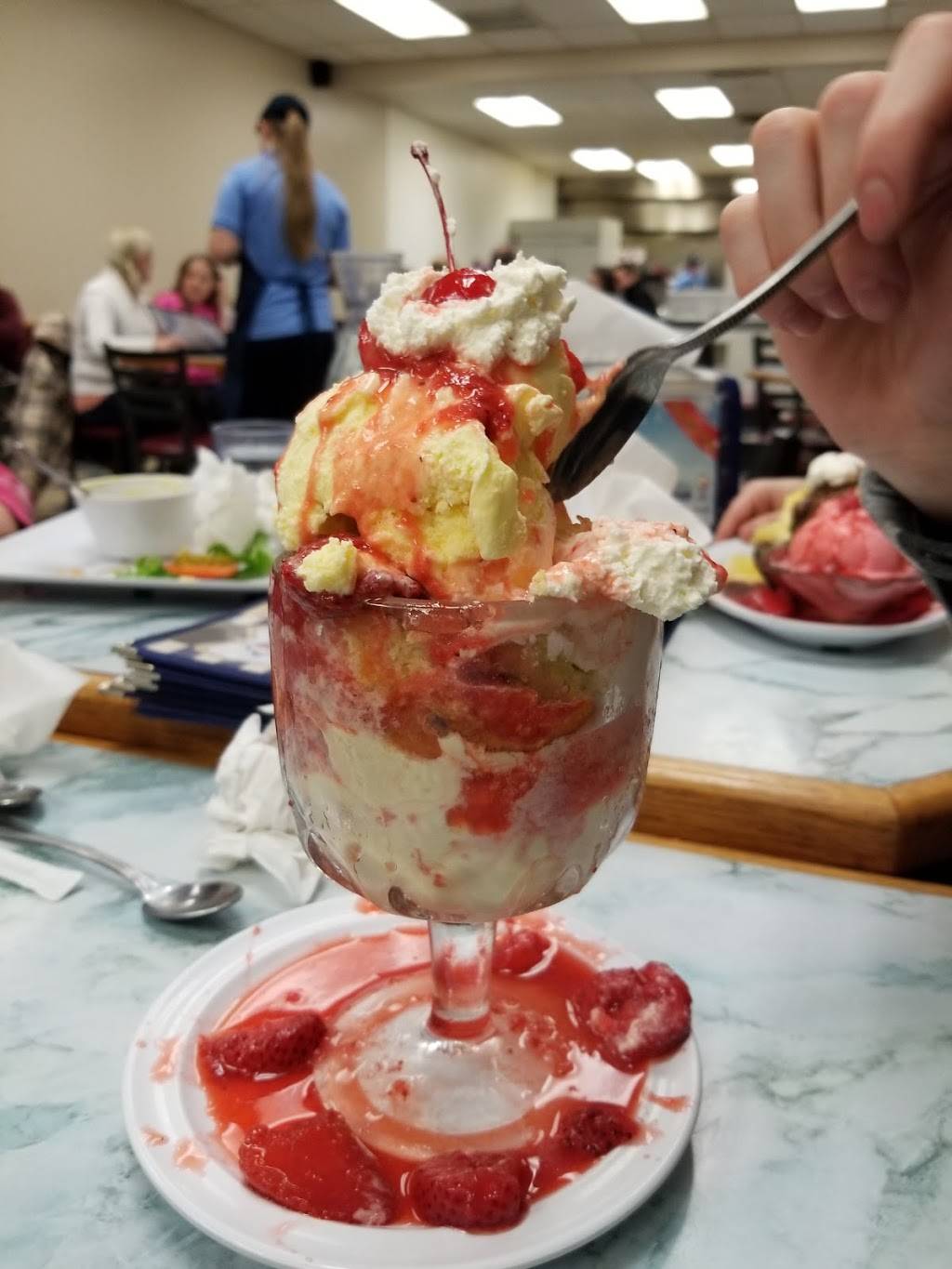 Leatherbys Family Creamery | restaurant | 1872 W 5400 S, Salt Lake City, UT 84129, USA | 8019672566 OR +1 801-967-2566