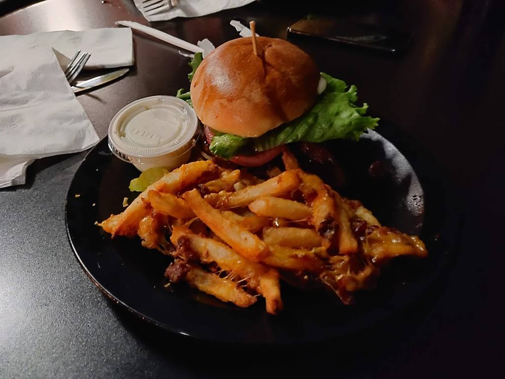 Maxwell’s Eatery | restaurant | 1344 Market St, Redding, CA 96001, USA | 5302477200 OR +1 530-247-7200