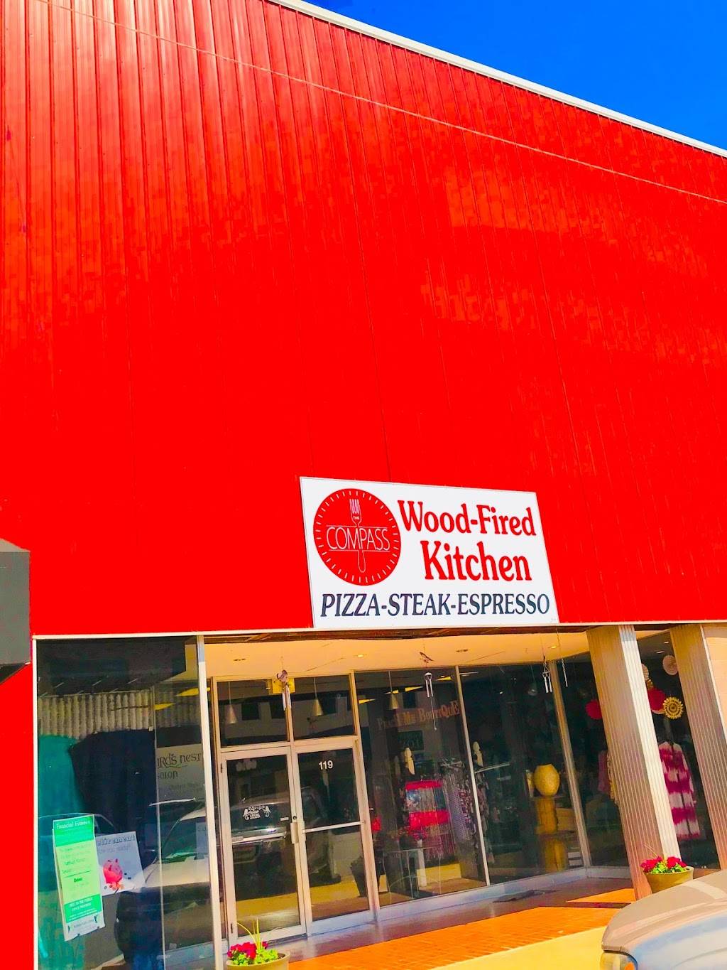 The Compass Wood-Fired Kitchen | restaurant | 119 E Choctaw Ave, McAlester, OK 74501, USA | 9184703100 OR +1 918-470-3100