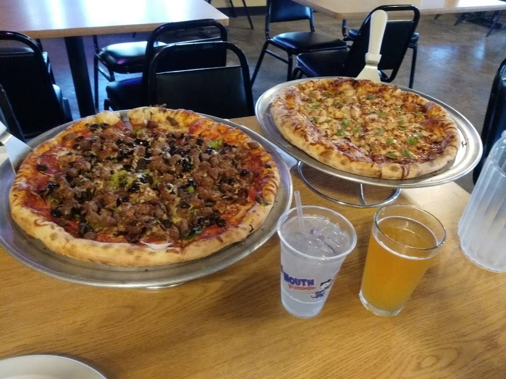 Big Mouth Pizza | restaurant | 33323 Agua Dulce Canyon Rd, Santa Clarita, CA 91390, USA | 6612687500 OR +1 661-268-7500