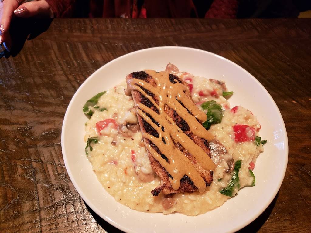 Ollie & Hobbes Craft Kitchen | restaurant | 310 E Gold Coast Rd #101, Papillion, NE 68046, USA | 4028843338 OR +1 402-884-3338