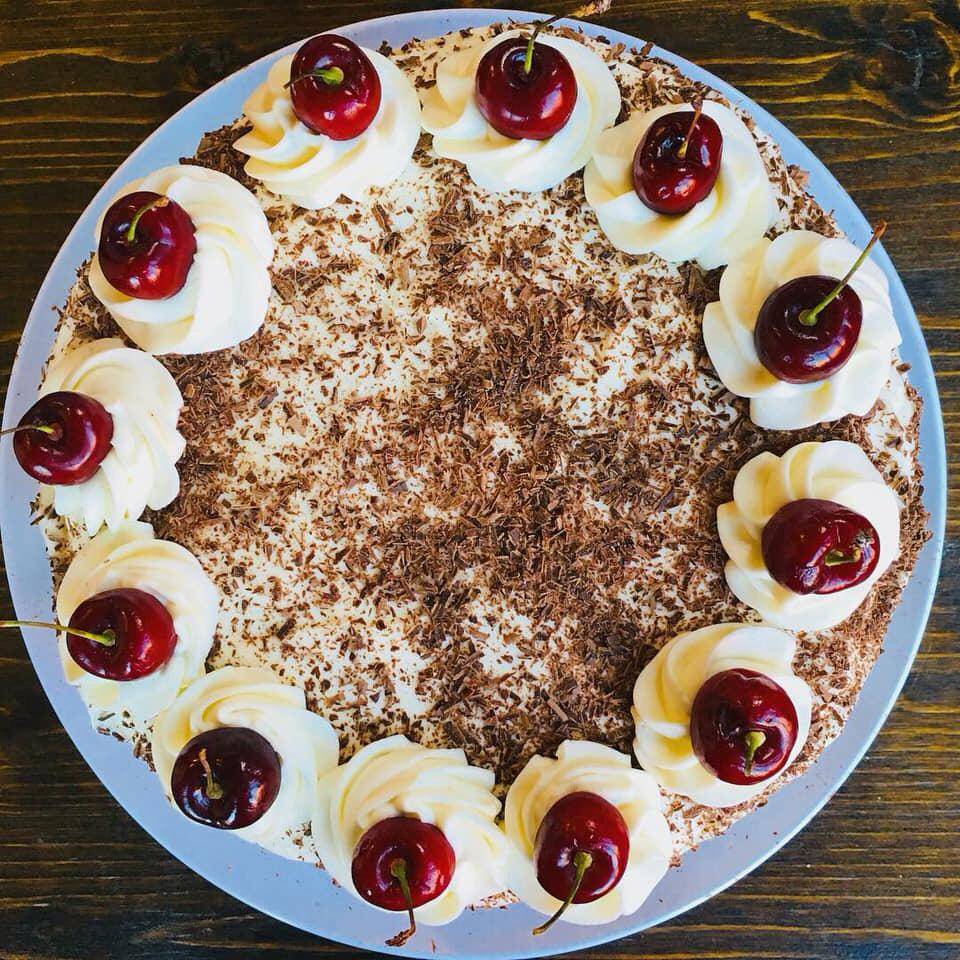 The Electric Brew | restaurant | 118 E Washington St, Goshen, IN 46528, USA | 5745335990 OR +1 574-533-5990