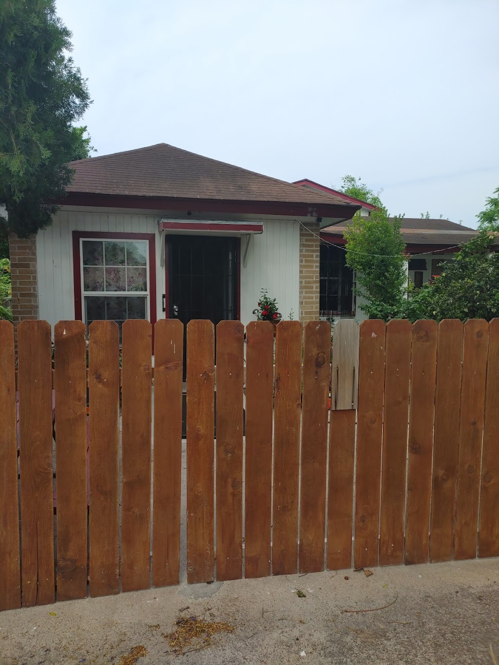 Lopez Tamales | restaurant | 137 E Madison St, Brownsville, TX 78520, USA | 9565444256 OR +1 956-544-4256