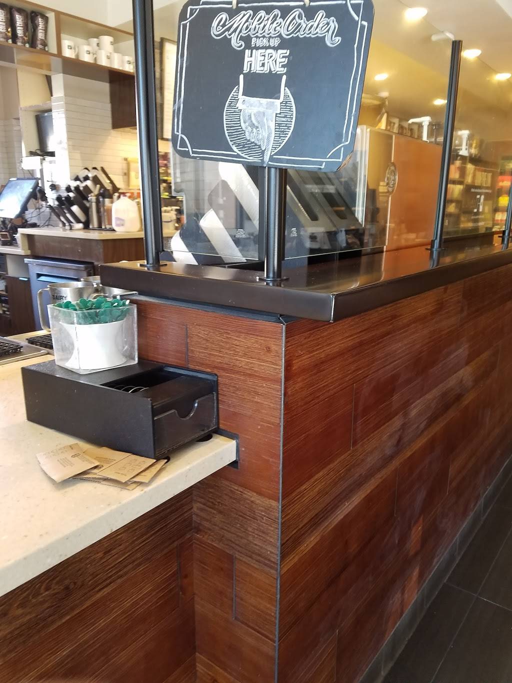 Starbucks | cafe | 3042 Saviers Rd, Oxnard, CA 93033, USA | 8054874851 OR +1 805-487-4851