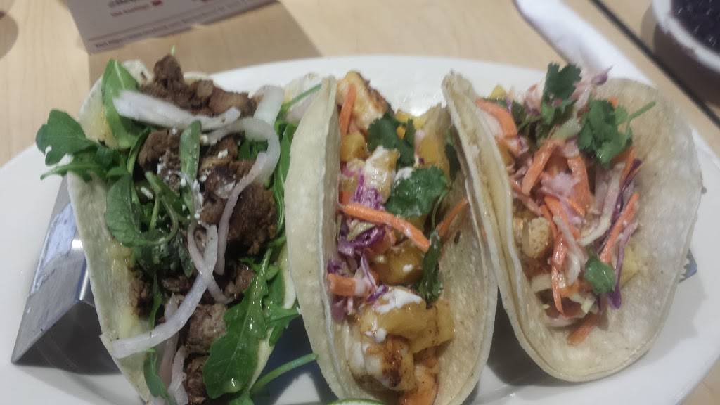 Sharkys Woodfired Mexican Grill | restaurant | 10119 W Riverside Dr, Toluca Lake, CA 91602, USA | 8185081900 OR +1 818-508-1900