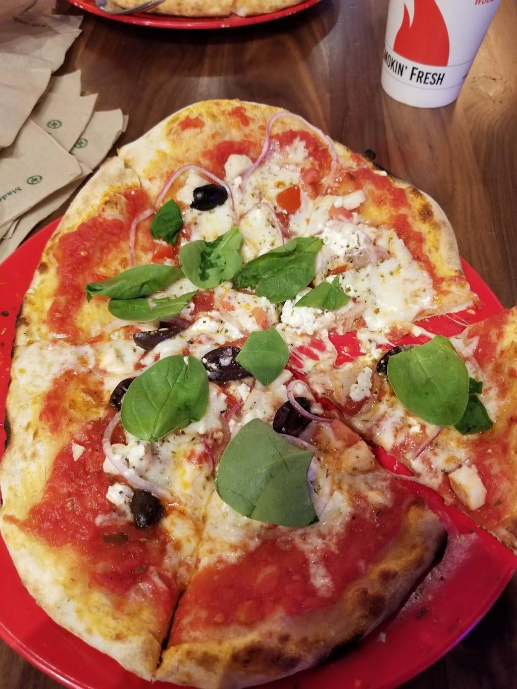 Smokin Oak Wood-Fired Pizza | restaurant | 2420 Lincoln Way Suite 101, Ames, IA 50014, USA | 5154505727 OR +1 515-450-5727