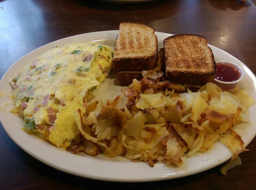 Lulus Diner | cafe | 114 E College Ave, Bluffton, OH 45817, USA | 4193695858 OR +1 419-369-5858